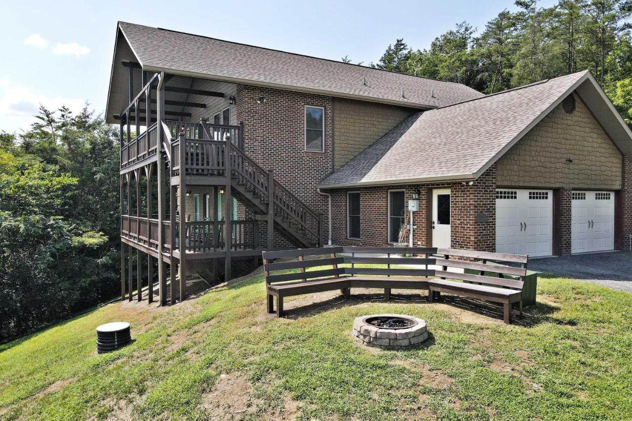 Pet-Friendly Smoky Mountain Retreat With Game Room! เซอเวียร์วีล ภายนอก รูปภาพ